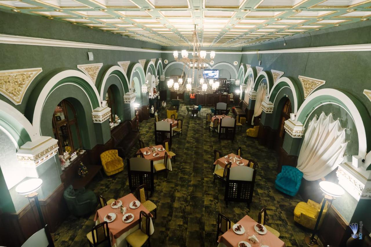 Hotel La Belle Epoque Петрошани Экстерьер фото