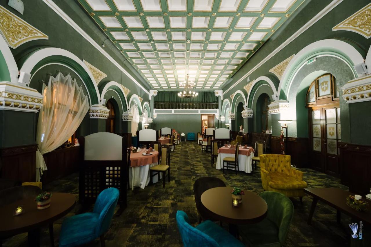 Hotel La Belle Epoque Петрошани Экстерьер фото